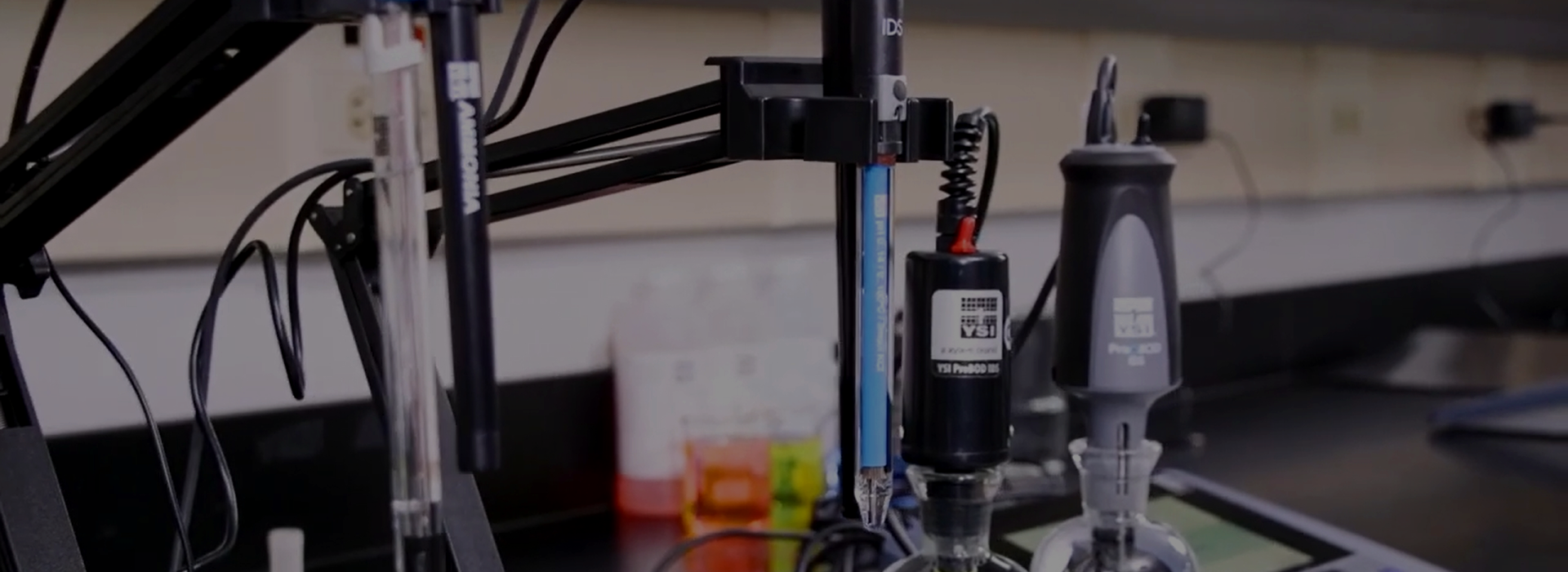 MultiLab MULTIPARAMETER LABORATORY INSTRUMENT